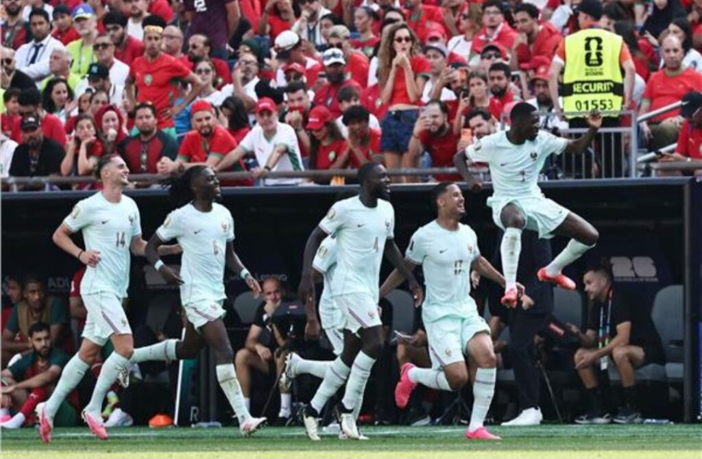 فرنسا تحسم القمة أمام المغرب بثنائية نظيفة وتحجز مقعدها في نصف نهائي مونديال 2026